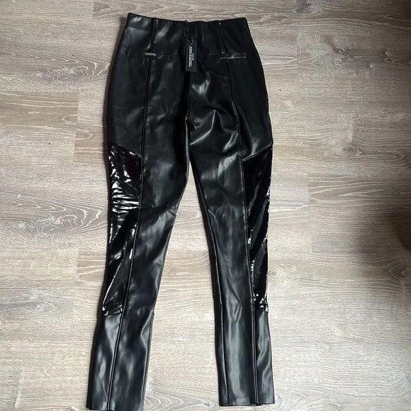 NEW Maniere De Voir  VEGAN LEATHER & PATENT RIBBED LEGGINGS - Picture 3 of 15